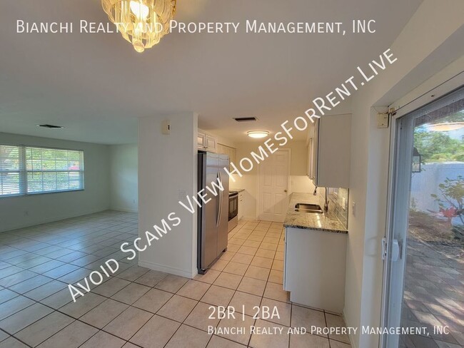 Building Photo - 501 Lake Palms Dr