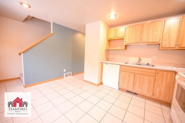 Building Photo - 2135 S Broadway