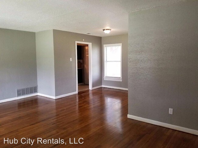 Building Photo - 3 br, 1 bath House - 3714 28th Street