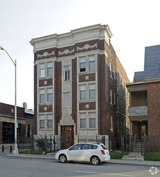 The Blackstone Apartments 4434 2nd Ave Detroit MI 48201 Apartment