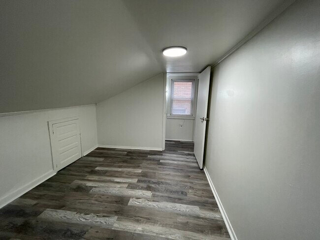 The second bedroom offers high efficiency lighting - 212 Lorenz Ave