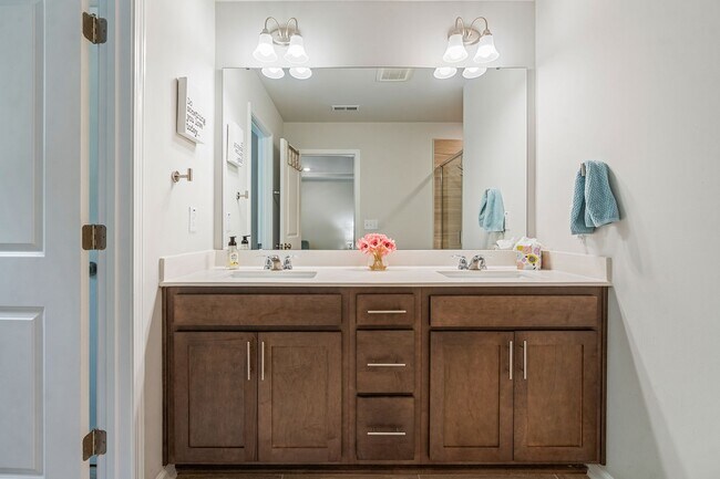 Building Photo - Pittsboro Chatham Park - Mid or Long term rental (60 day minimum) Furnished optional