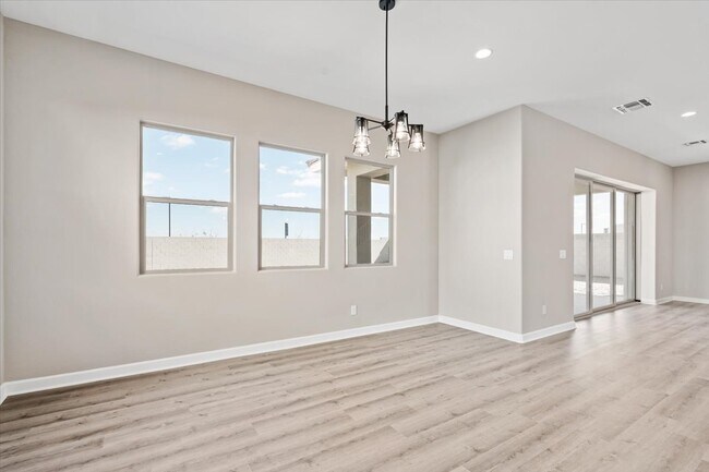 Building Photo - 35763 Geode Wy