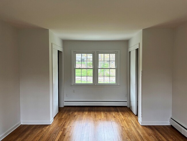 Building Photo - 231 Rivergate Dr