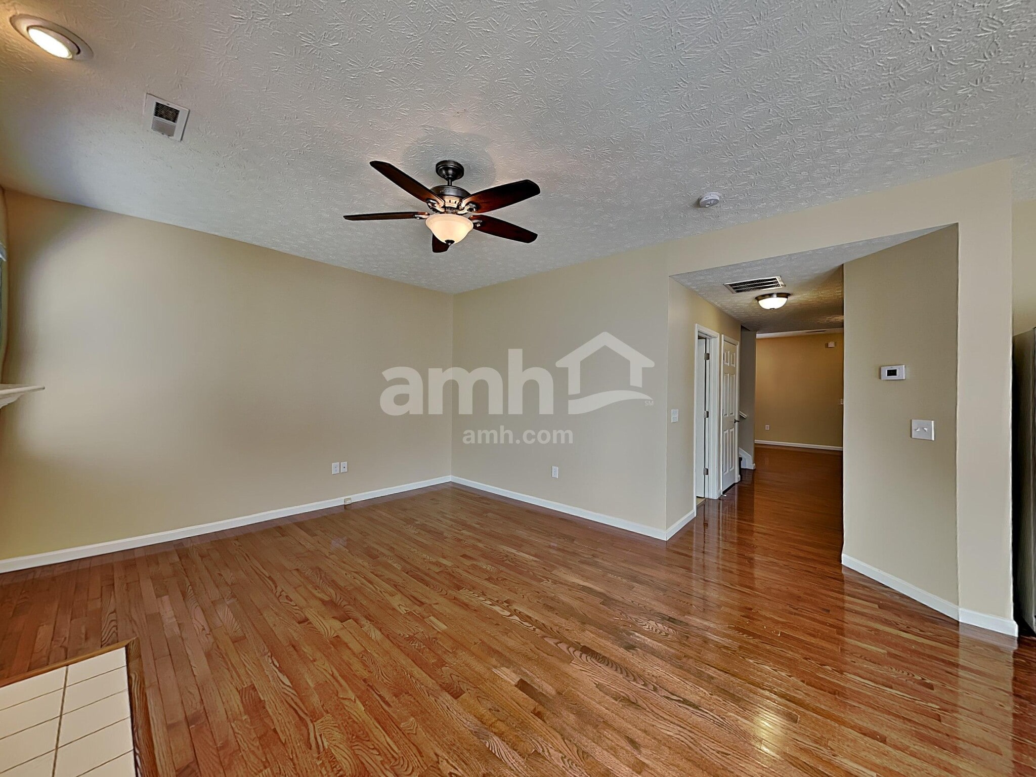 Building Photo - 9766 Soaring Breezes