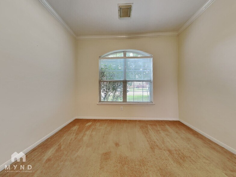 Building Photo - 17934 Barton Ridge Ln