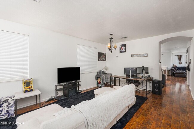 Building Photo - 6960 Rioja Ct
