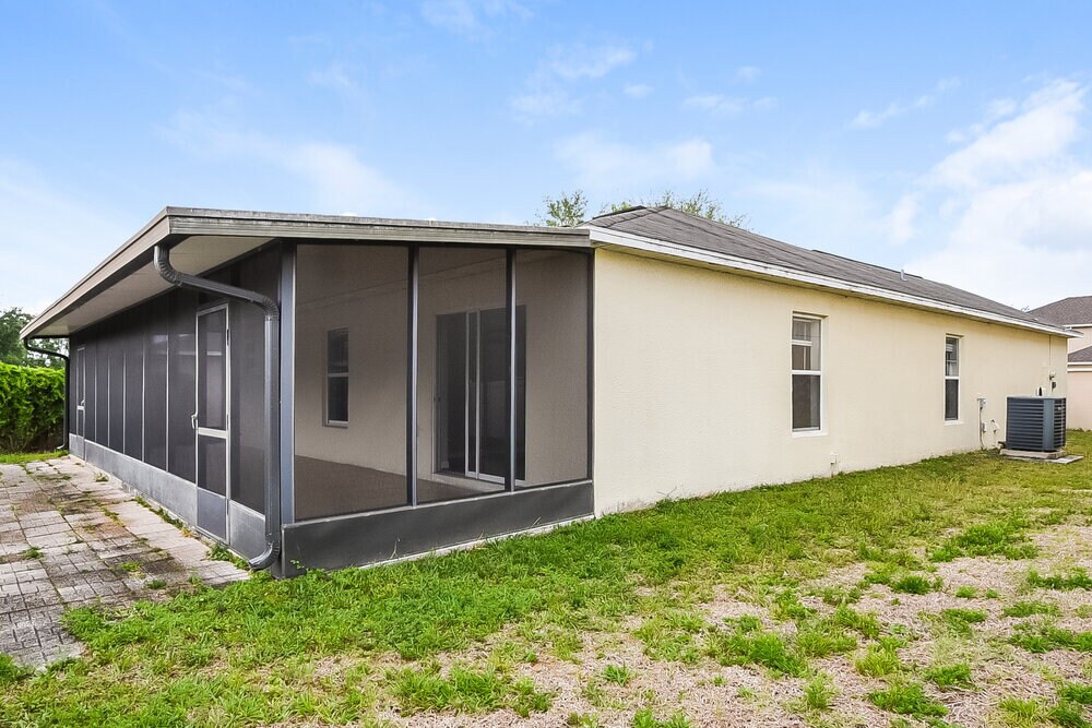 Building Photo - 2127 Aitkin Loop