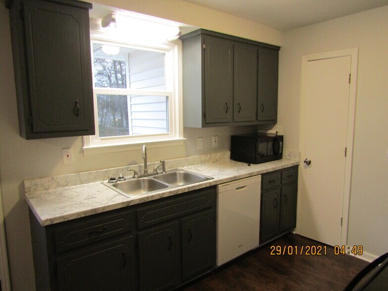 Kitchen 2 - 561 Donna Drive