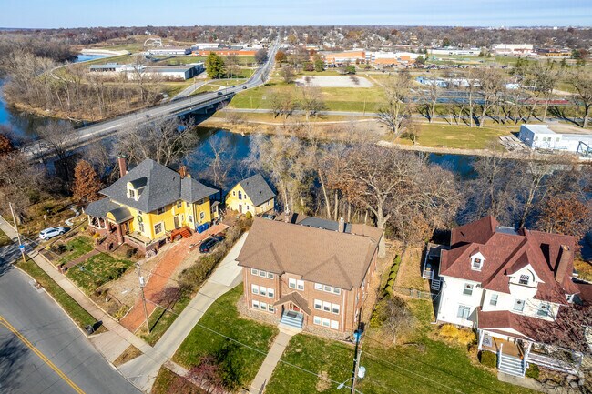 Aerial Photo - 1959 Arlington Ave