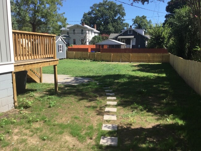 Building Photo - 2 Bed 1 Bath Renovated Home Forest Hill Park/Woodland Heights Area