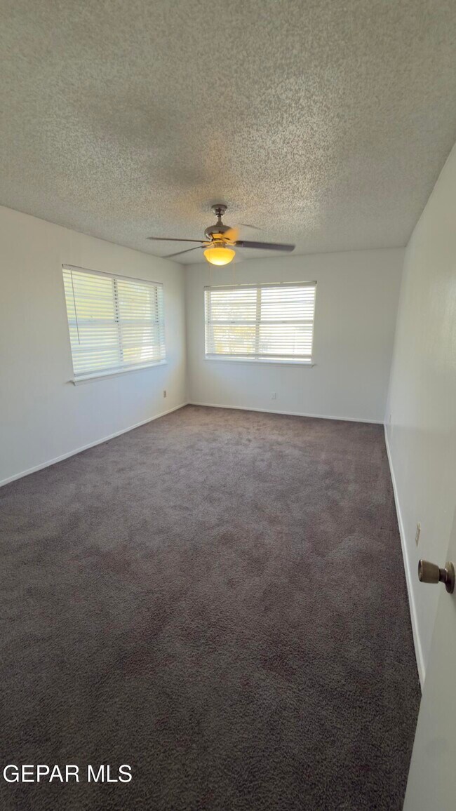 Building Photo - 101 3 N Trevino Rd