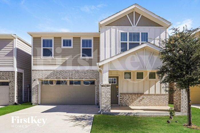 Primary Photo - 319 Aveen Path