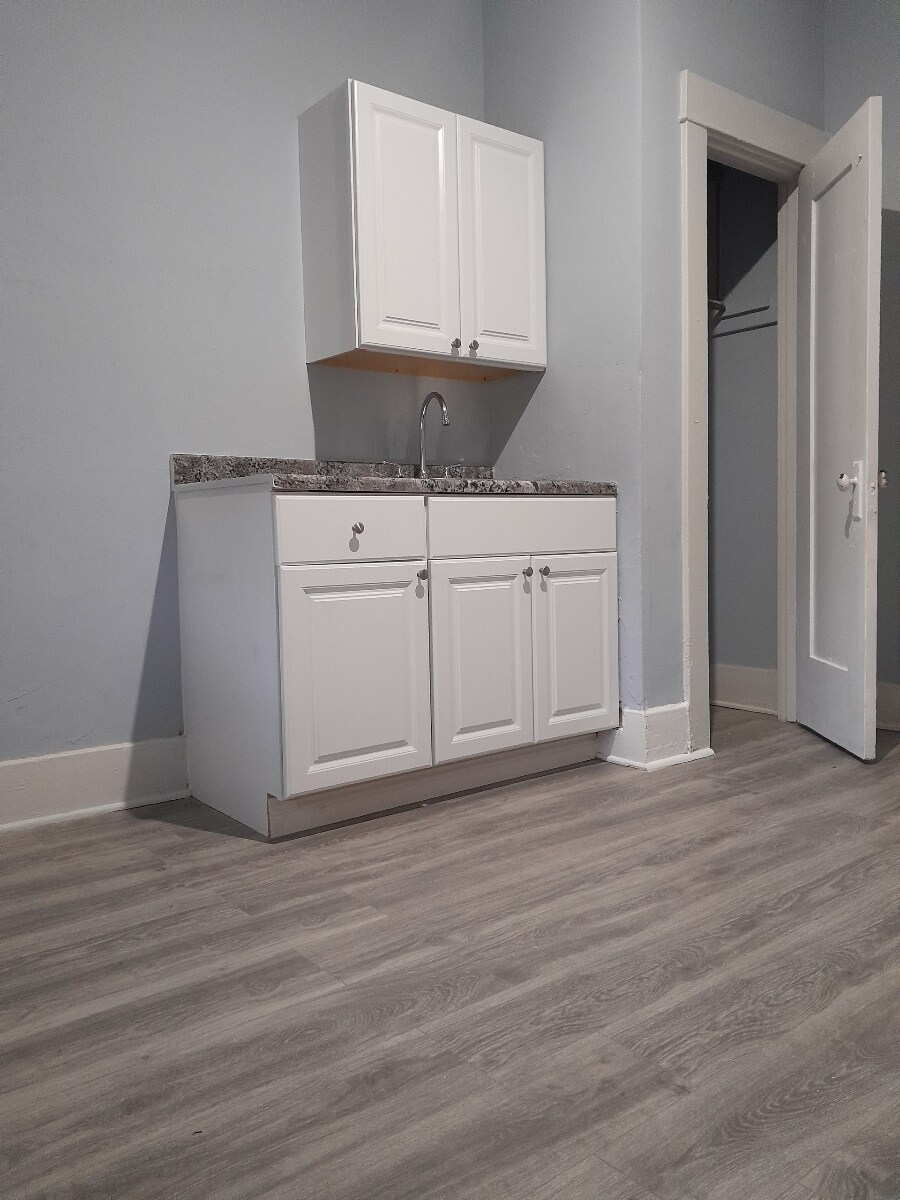 Building Photo - 1401 S Palos Verdes St