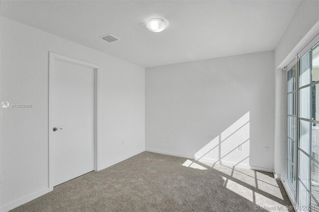 Building Photo - 58 SW 3rd Ct