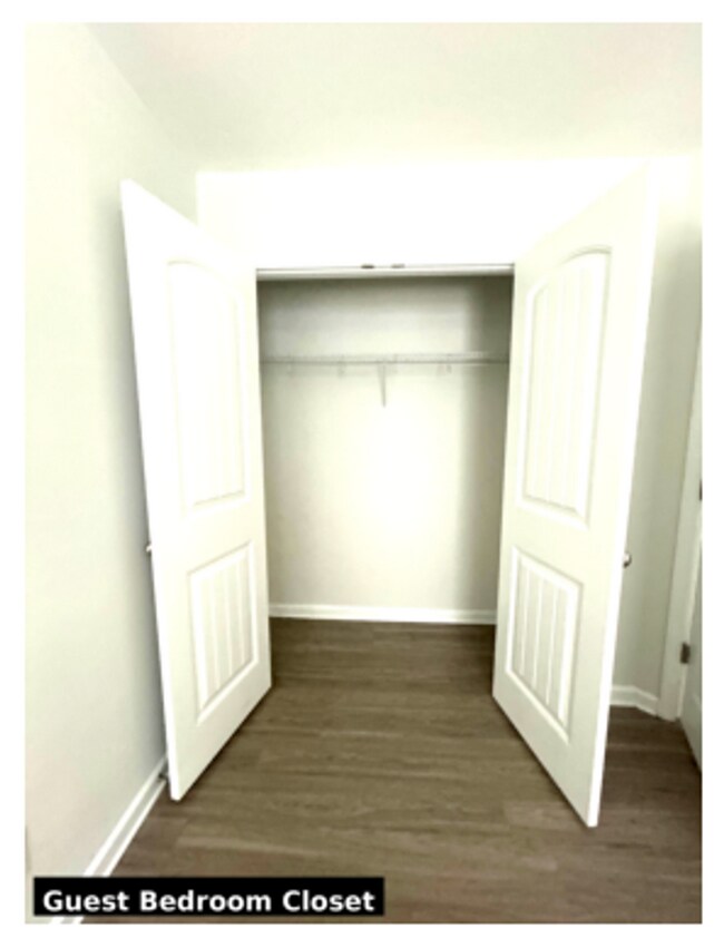 Building Photo - 8 SAW