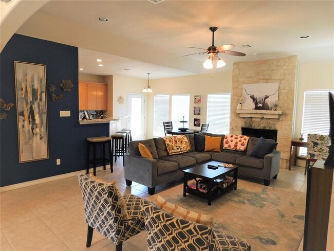 Building Photo - 424 Shayla Ln