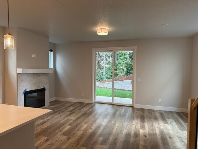 Building Photo - Beautiful Three Bedroom New Construction Home For Rent