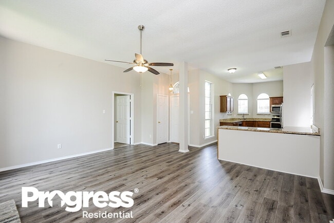 Building Photo - 207 Autumn Ct