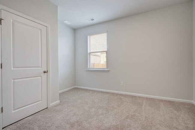 Building Photo - 311 Bear Paw Ln