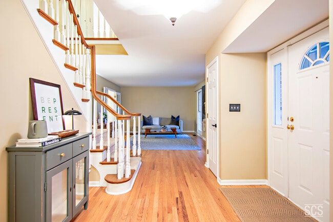 Primary Photo - 3810 Tecoma Dr