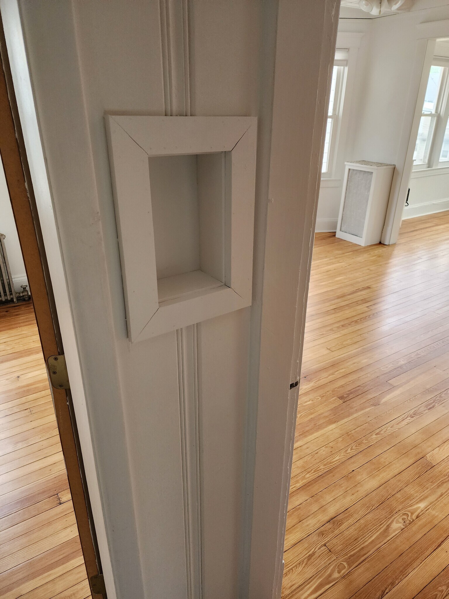 Tiny nook for keys - 303 S 3rd Ave