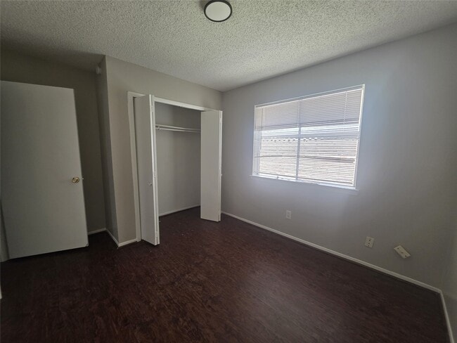 Building Photo - 23322 Dew Wood Ln