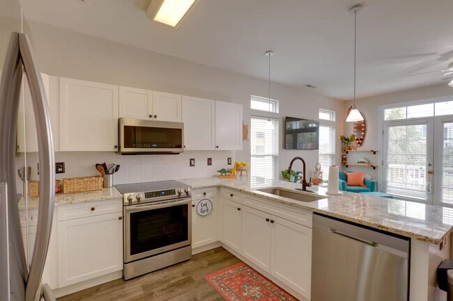 Building Photo - FURNISHED "WORK FROM HOME" RENTAL