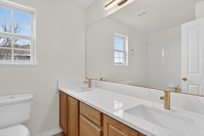 Building Photo - Stunning 5-BD 4-BA Outlook Home with Flatirons Views & Finished Basement