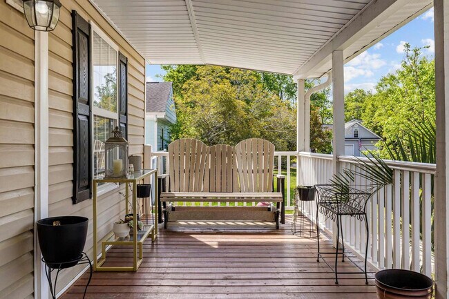 Building Photo - 430 Yaupon Ave