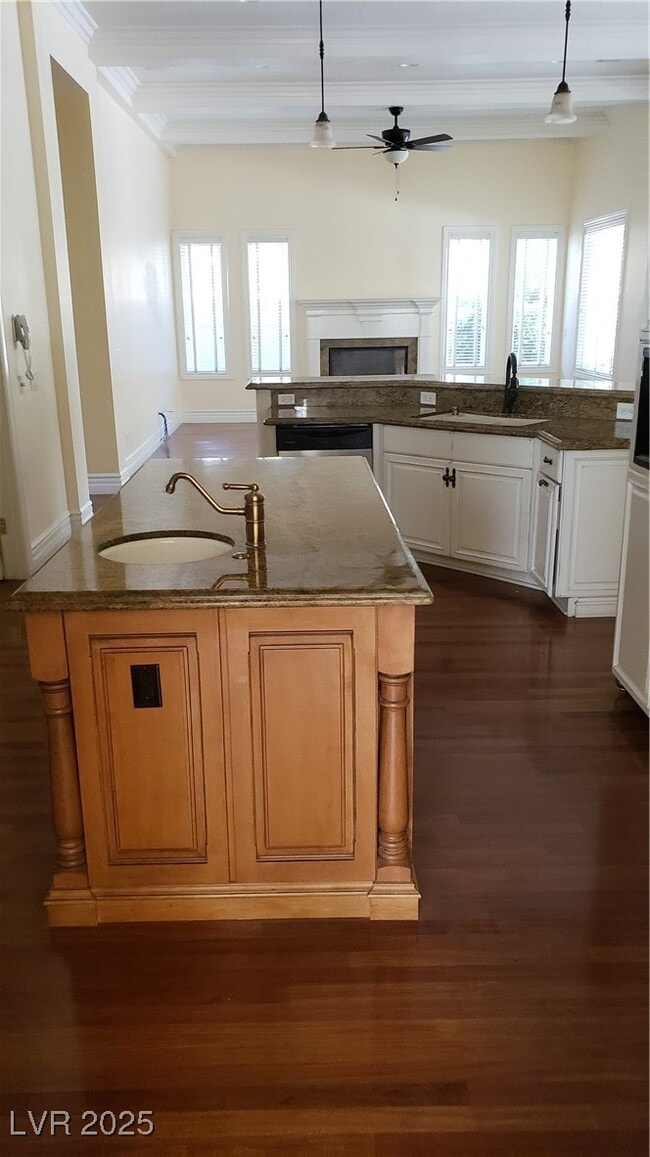 Building Photo - 3030 American River Ln