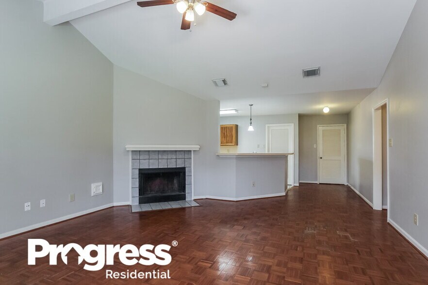 Building Photo - 19323 Bristlestar Dr