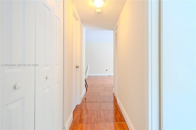 Building Photo - 482 NW 165th St