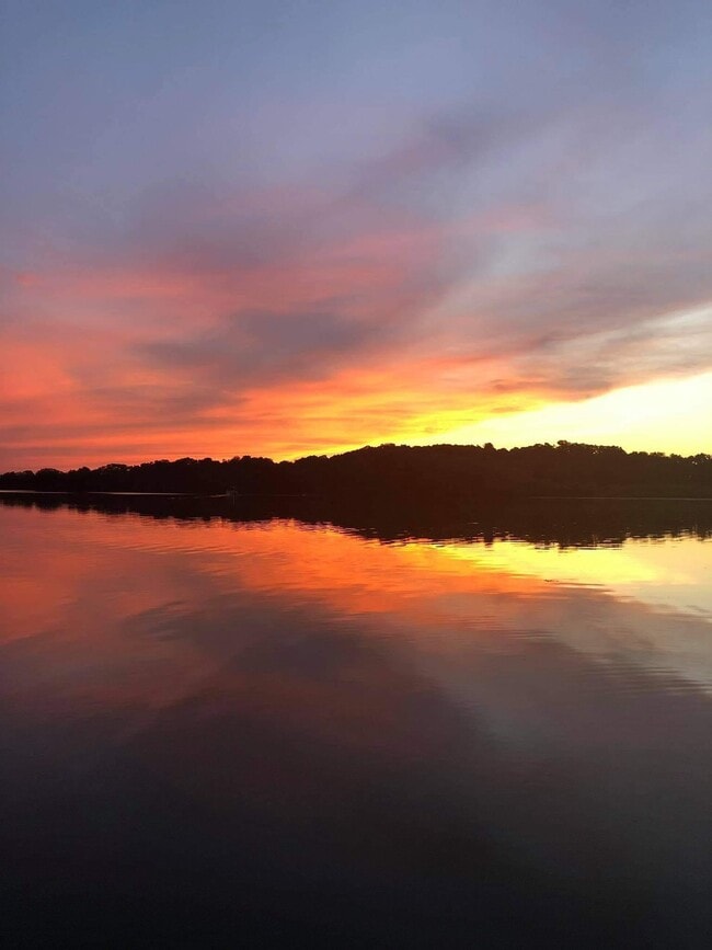 Building Photo - 5190 114th Ave