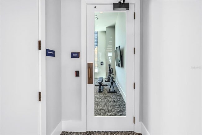 Building Photo - 275 1st Ave S