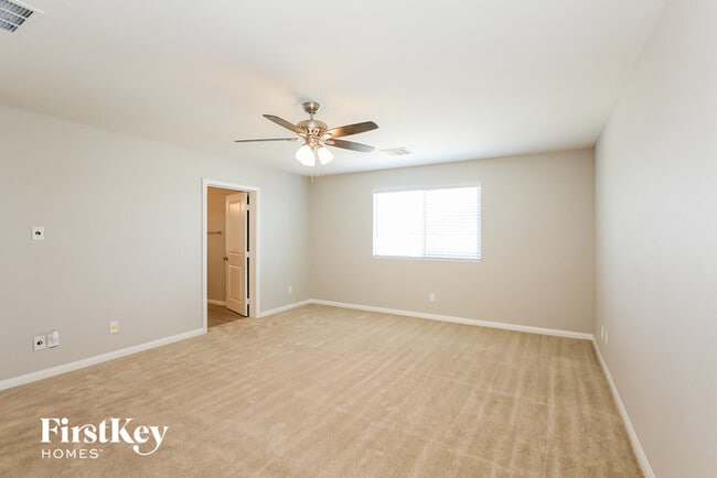 Building Photo - 4730 Challenger St