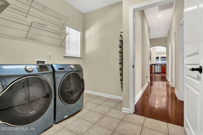 Building Photo - 7963 Mt Ranier Dr