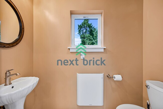 Building Photo - Cozy Retreat in Shoreline – Your Perfect 1,000 sqft Haven