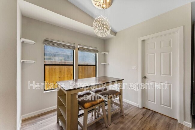 Building Photo - 6715 Hickory Springs Dr