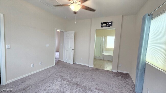 Building Photo - 5556 Cornadelo Range Rd