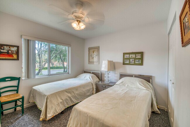 Building Photo - 12547 Imperial Isle Dr