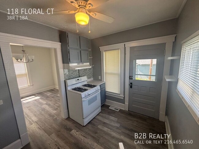 Building Photo - 118 Floral Ct