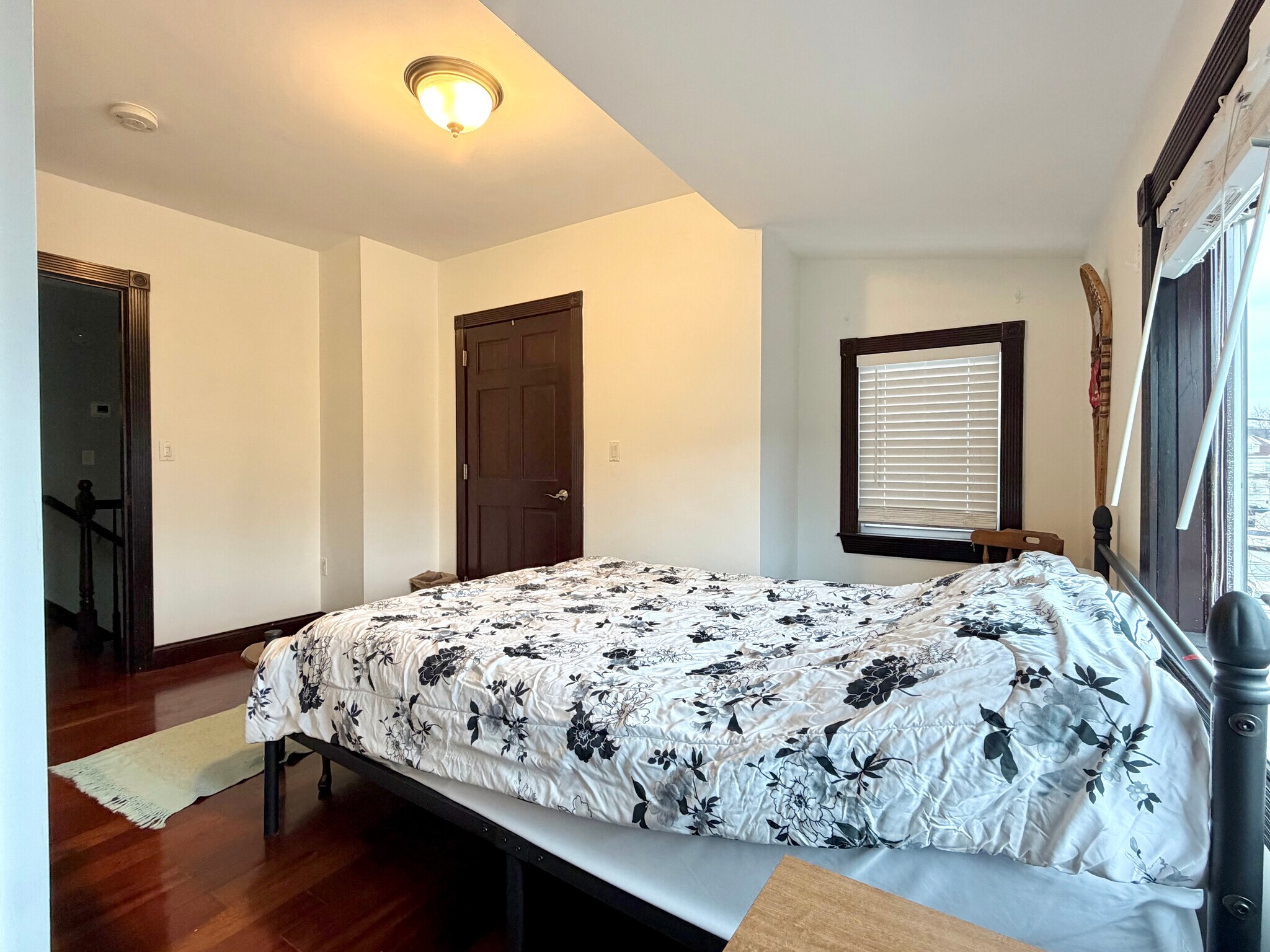 Building Photo - 52 Sheridan Ave