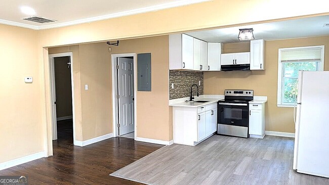 Building Photo - 3307 Guthrie Dr