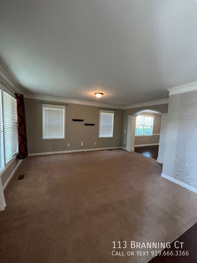 Building Photo - 113 Branning Ct