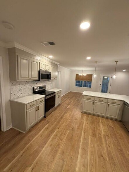 Building Photo - 88381 Diamondhead Dr E
