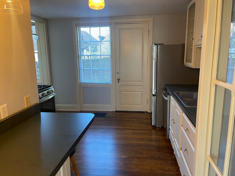 Building Photo - 3929 Plainville Rd