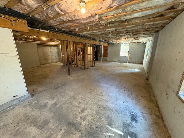 Building Photo - 26 Park Ave
