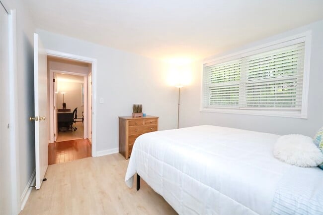 Building Photo - 11 Cogswell Ave