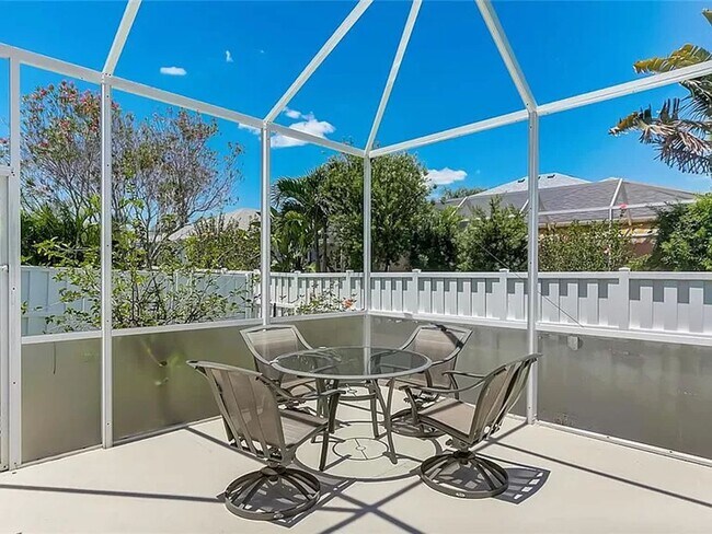 Building Photo - 3-Bed 2-Bath Unfurnished Pool Home - Greenfield Plantation